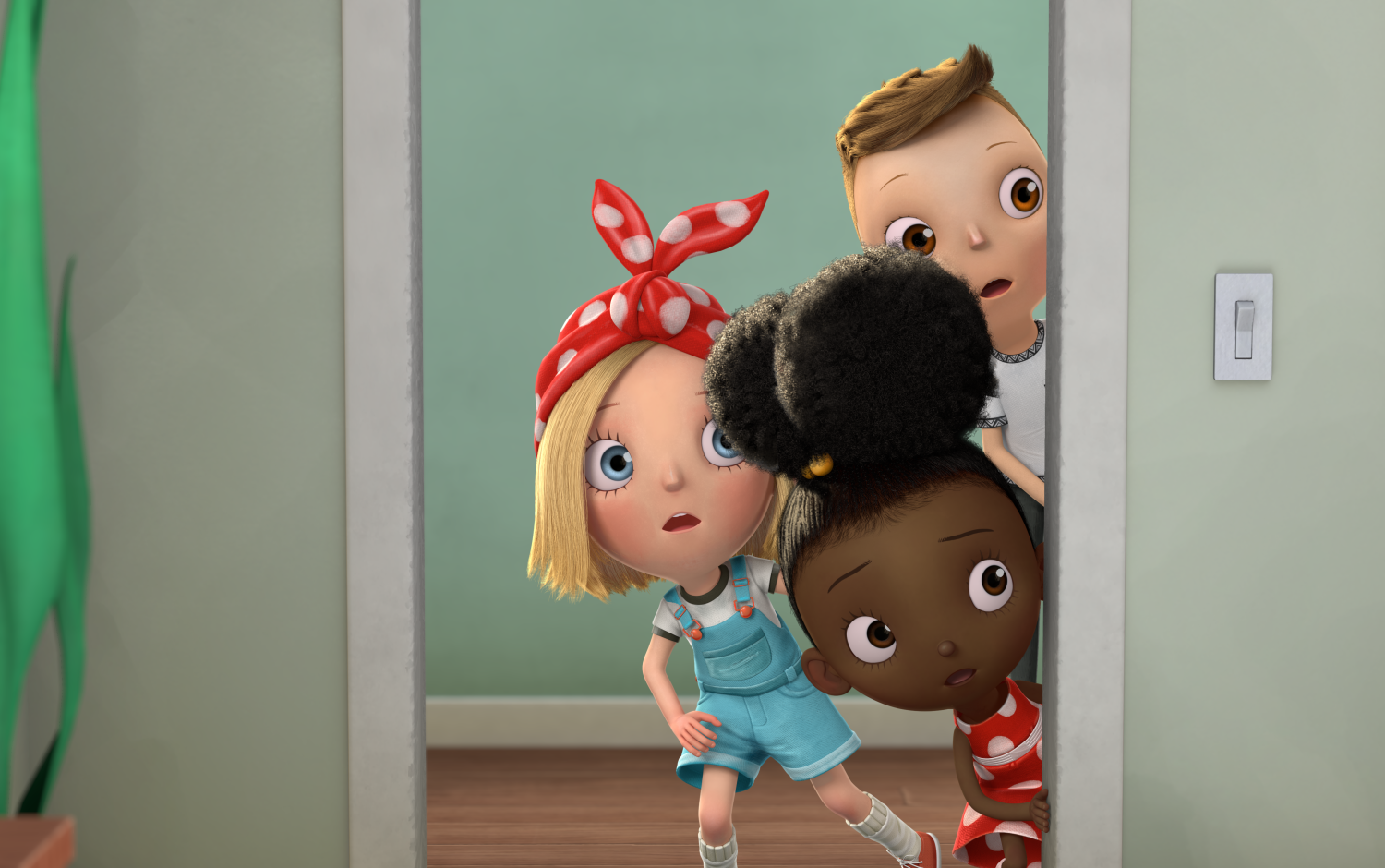 Ada, Rosie, and Iggy peeking at the door