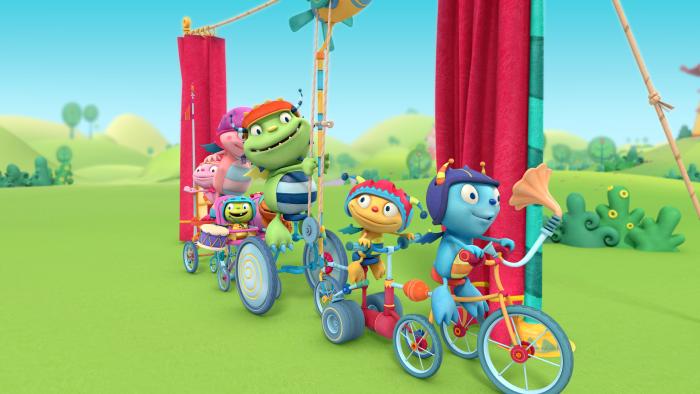 Henry and his family are bike cycling